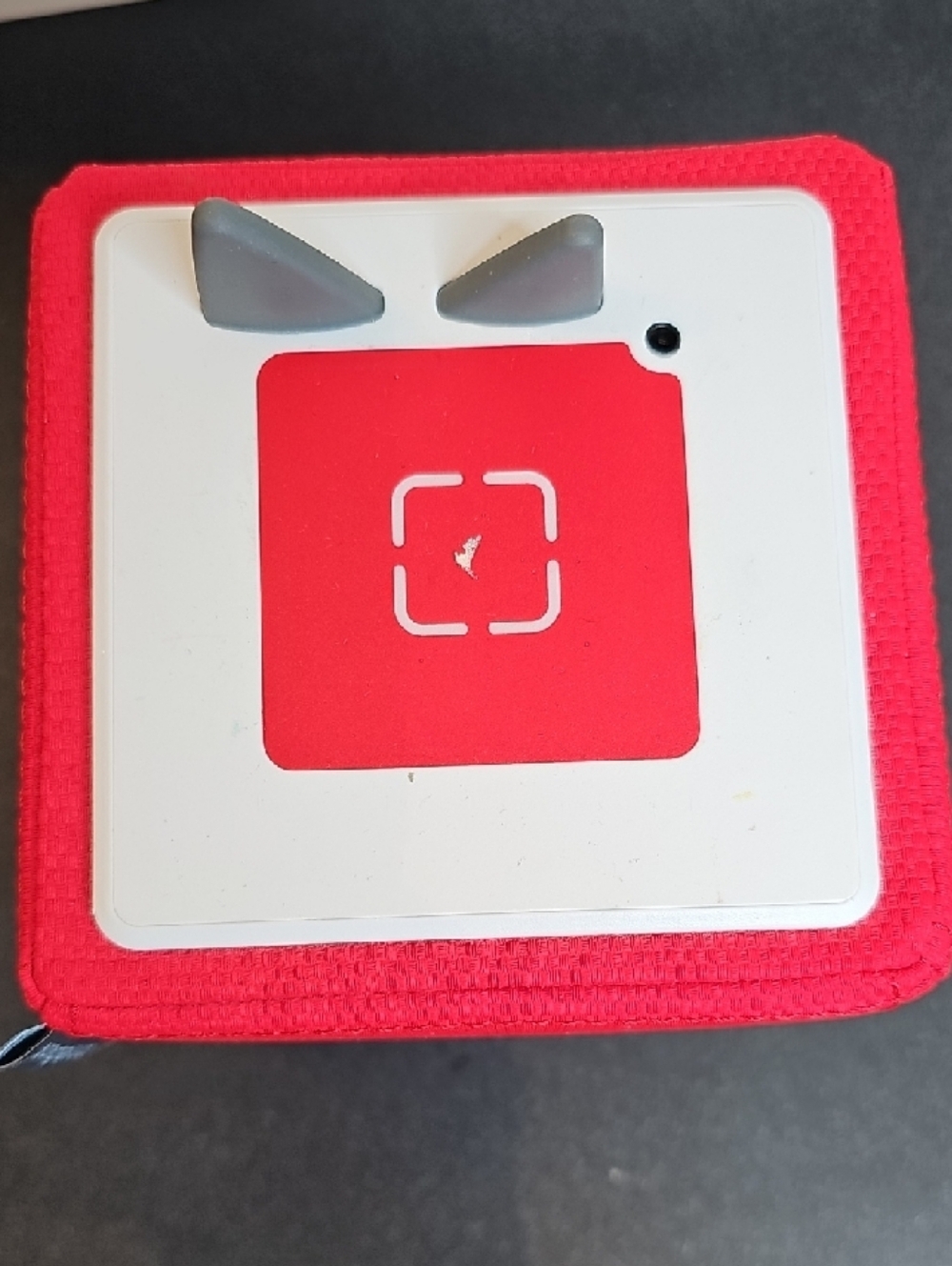 Toniebox Kids Audio Player - Bright Red With Charger - Picture 5 of 7